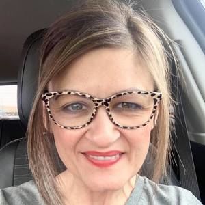 Meet your Posher, Angie